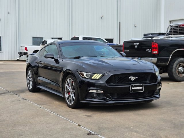 Used 2015 Ford Mustang GT Premium image 3