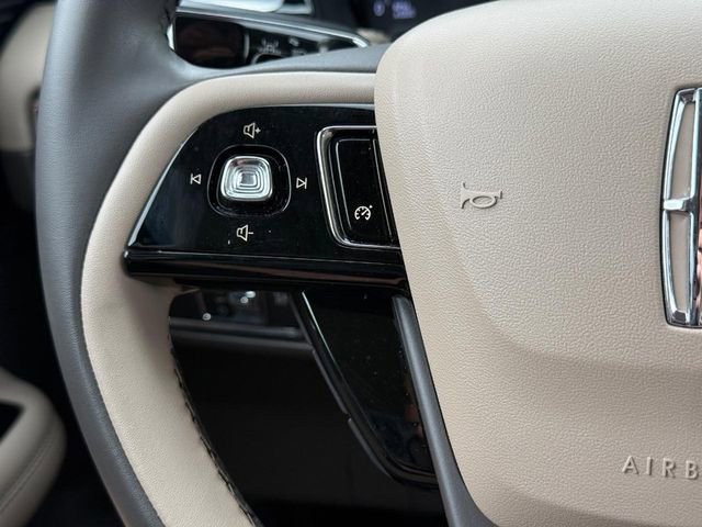 Used 2022 Lincoln Corsair FWD image 13