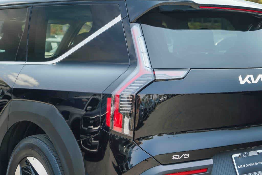 Certified 2024 Kia EV9 Wind AWD/4WD image 7