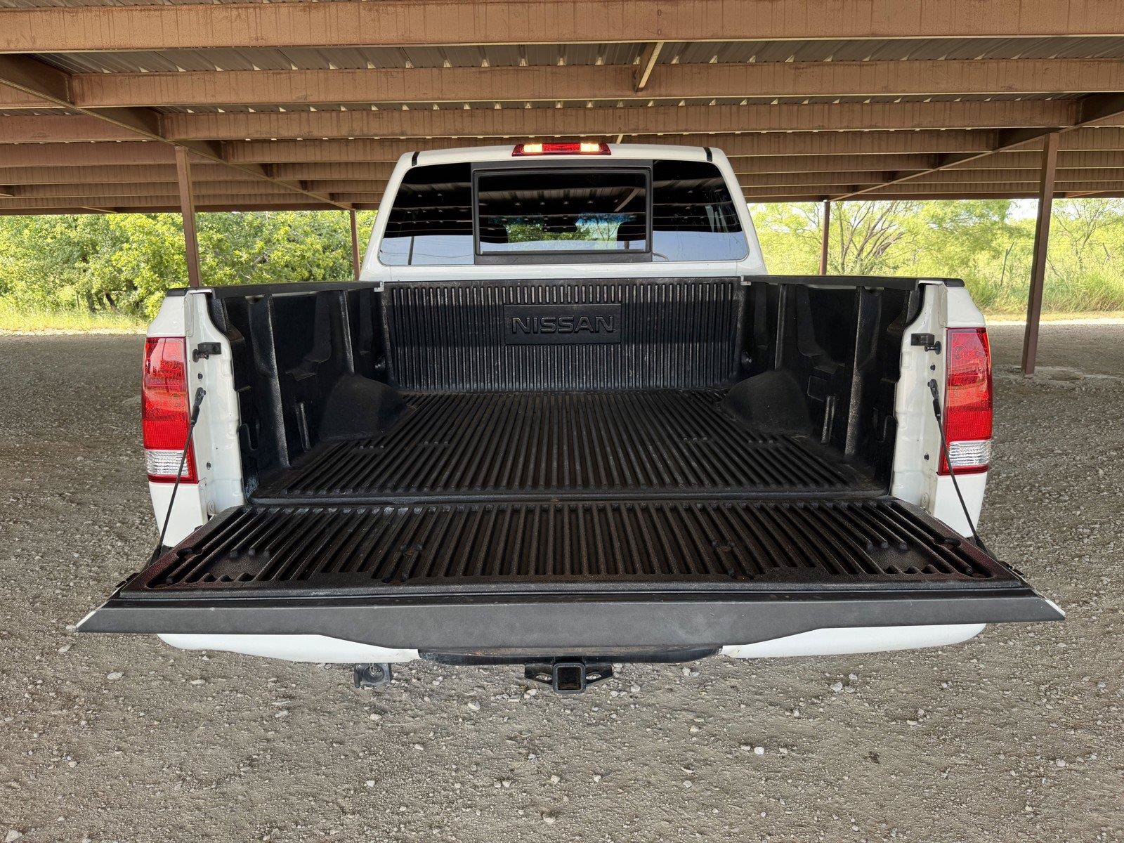 Used 2012 Nissan Titan SV w/ Sport Appearance Pkg RWD image 33