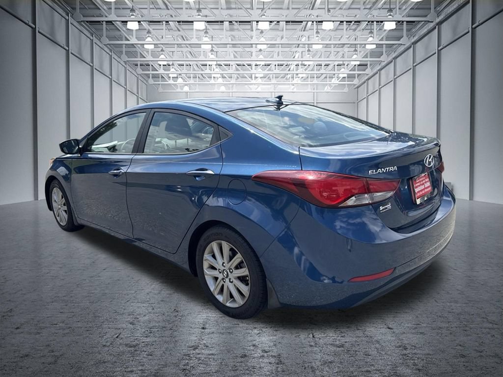 Used 2016 Hyundai Elantra SE w/ Option Group 02 FWD image 3