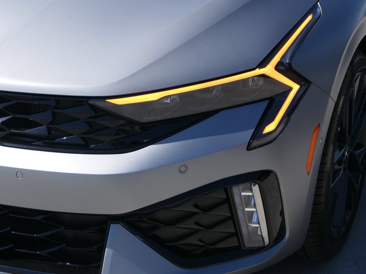 Certified 2025 Kia K5 GT w/ GT1 Package FWD image 9
