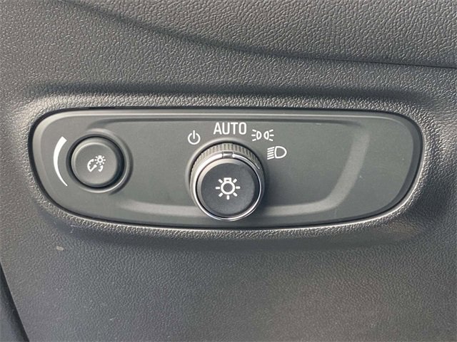 Used 2024 Chevrolet Equinox LT image 30