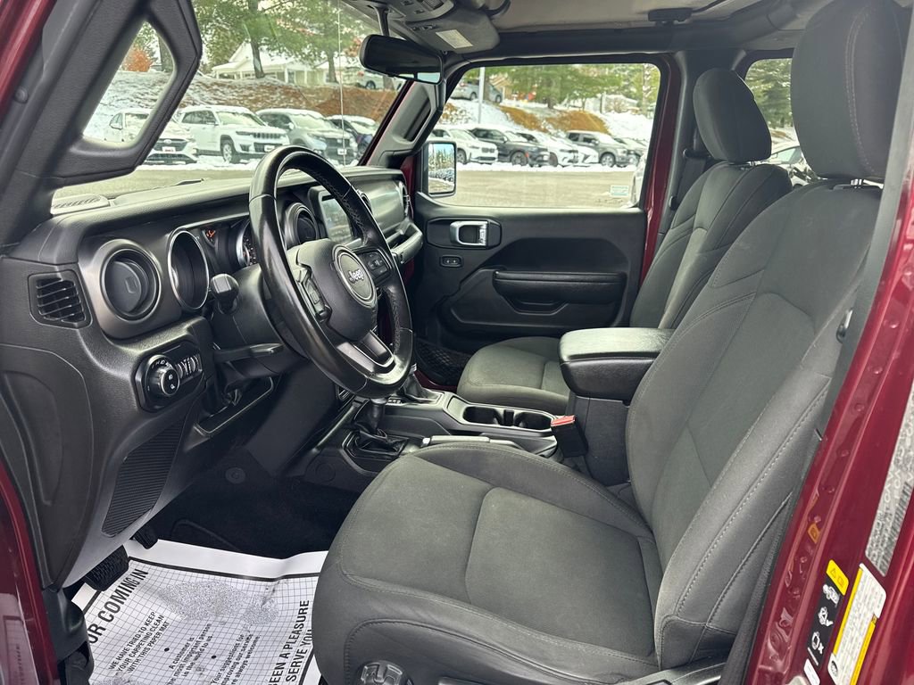 Used 2022 Jeep Gladiator Sport image 10