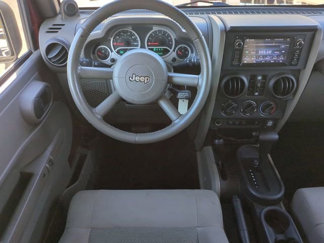 Used 2009 Jeep Wrangler Unlimited Rubicon w/ Trailer Tow Group image 16