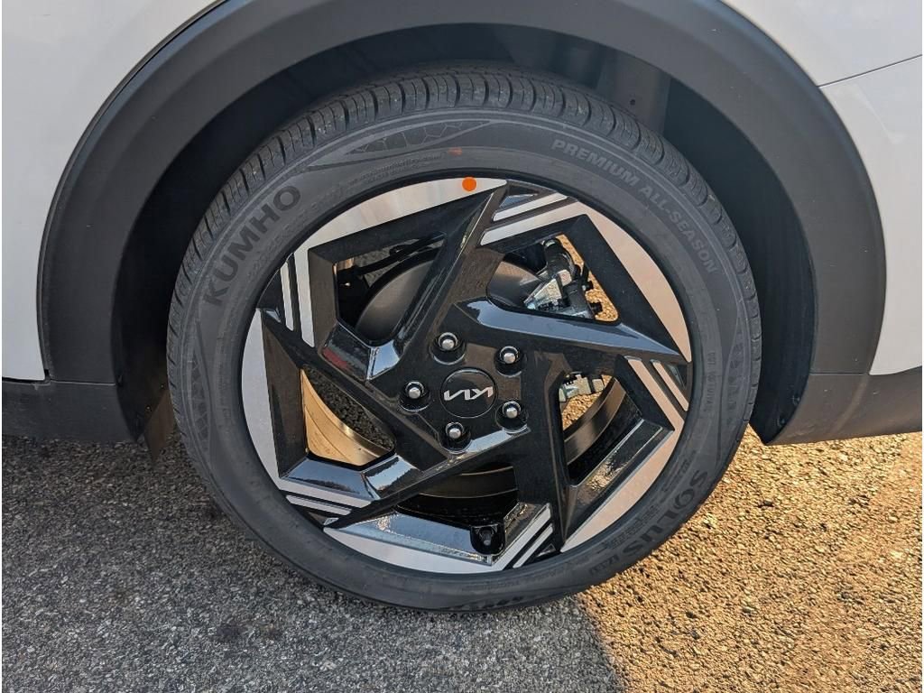 New 2025 Kia K4 EX image 24