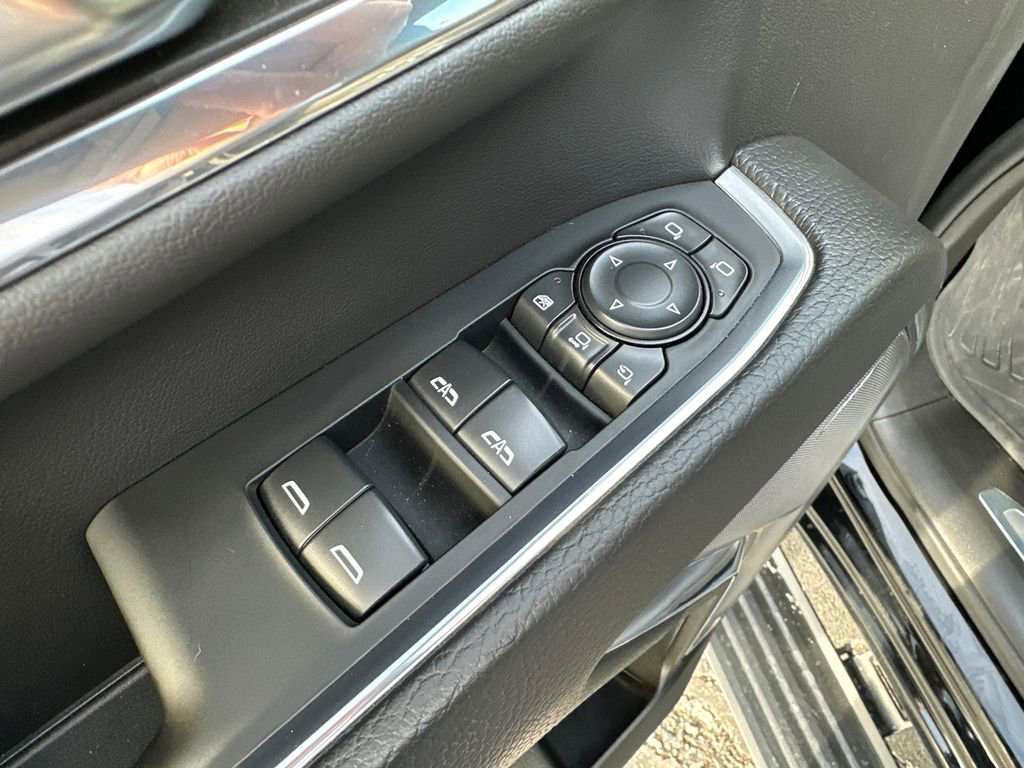 Used 2024 GMC Sierra 2500 Denali w/ Denali Reserve Package image 19