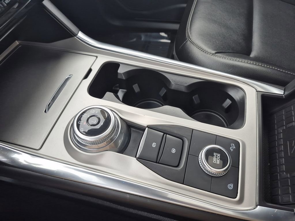 Used 2022 Ford Explorer Limited w/ Equipment Group 301A image 25