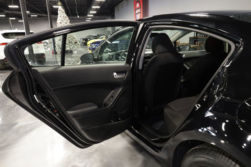 Used 2018 Kia Forte LX w/ LX Rear Camera Package image 16