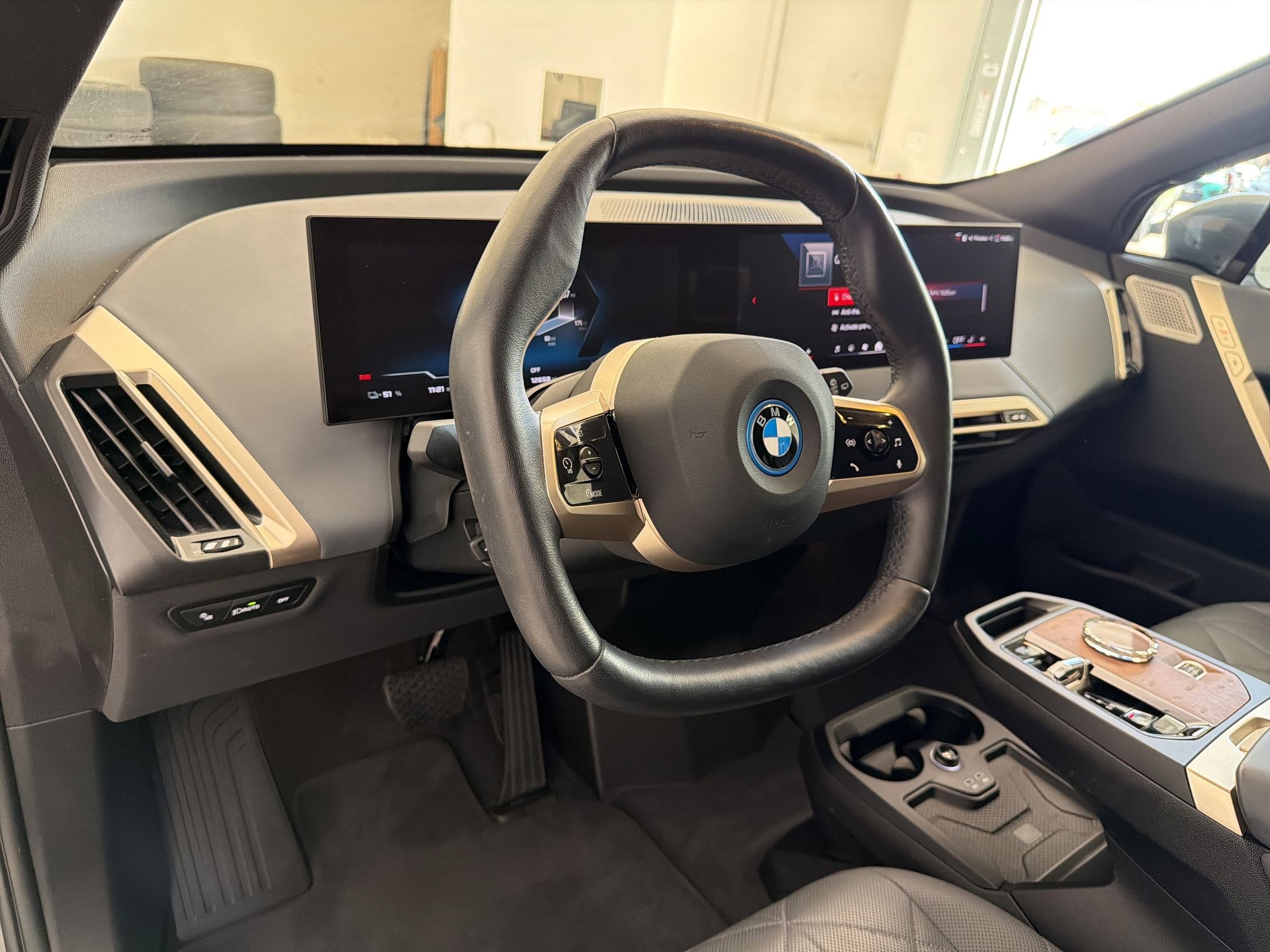 Certified 2024 BMW iX M60 AWD/4WD image 4