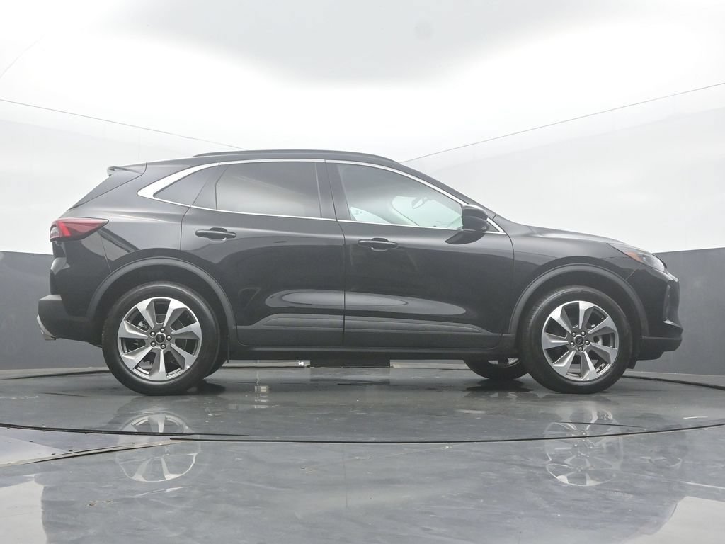Used 2025 Ford Escape Platinum AWD/4WD image 53