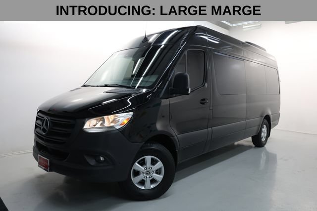 Used 2022 Mercedes-Benz Sprinter 2500 image 2