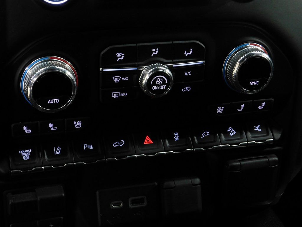 Used 2022 GMC Sierra 3500 Denali w/ Technology Package image 56
