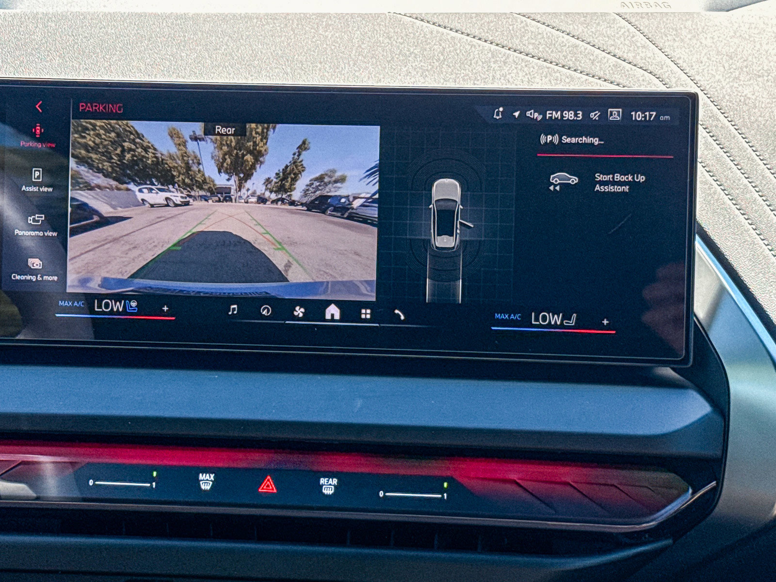 Certified 2025 BMW X3 xDrive30i w/ M Sport Package AWD/4WD image 14