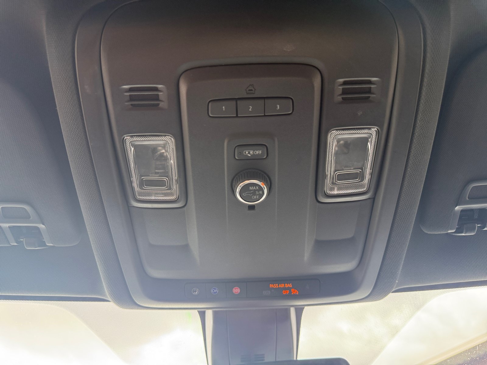Used 2018 GMC Yukon Denali AWD/4WD image 23