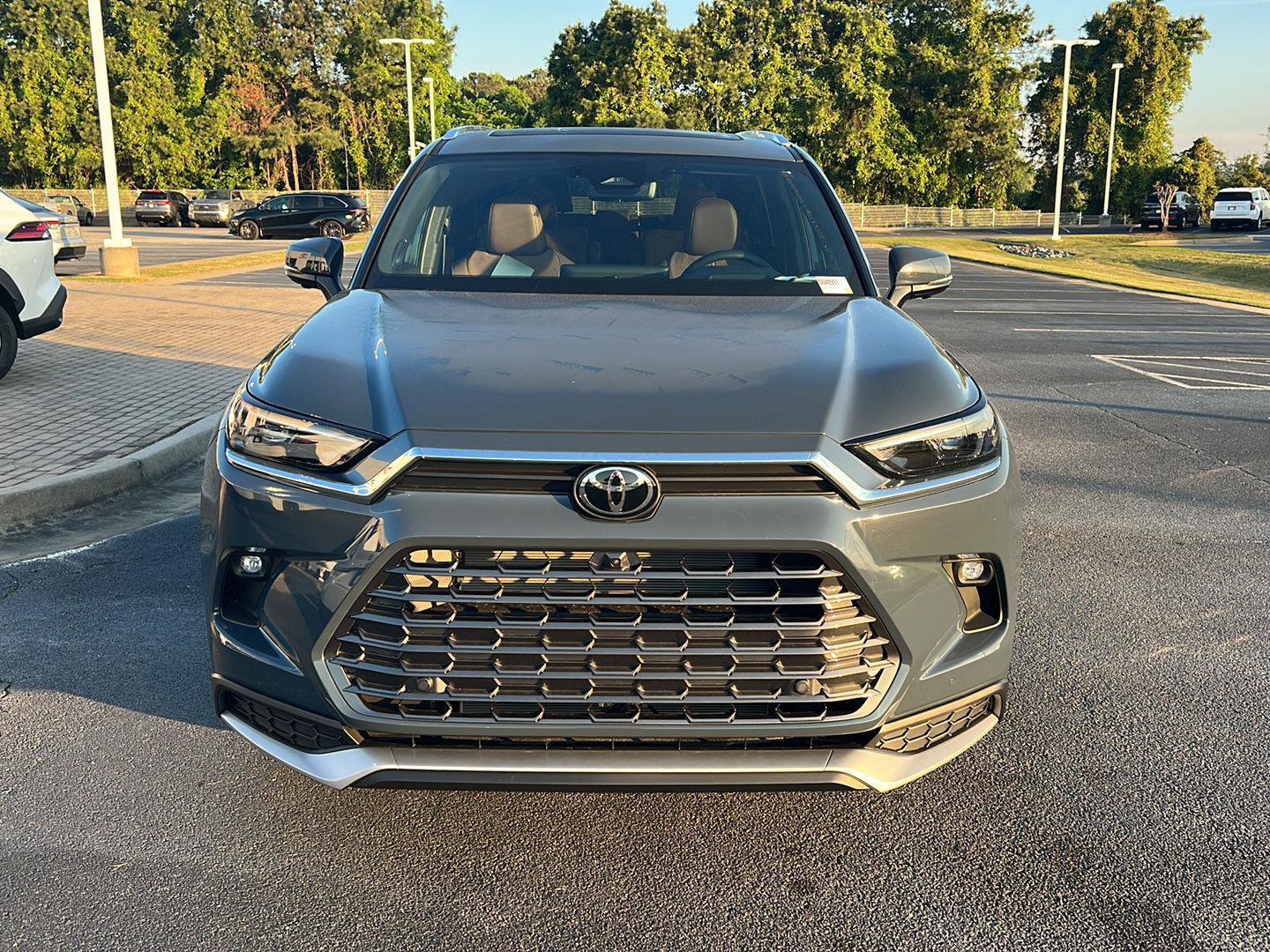 New 2026 Toyota Grand Highlander AWD Hybrid image 9