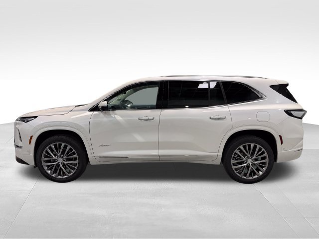 Used 2025 Buick Enclave Avenir w/ Super Cruise Package FWD image 4