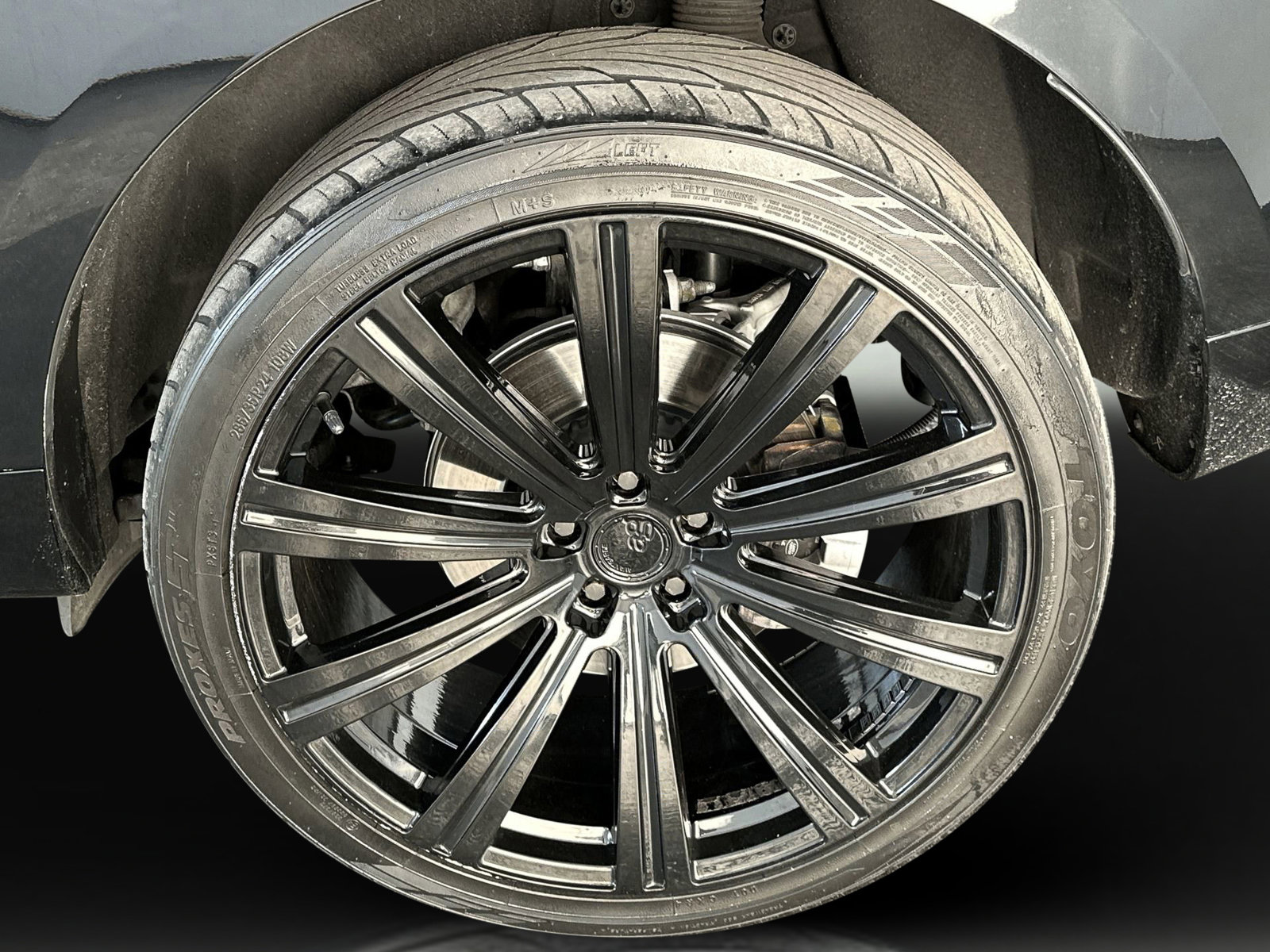 Used 2023 Land Rover Range Rover SE image 10