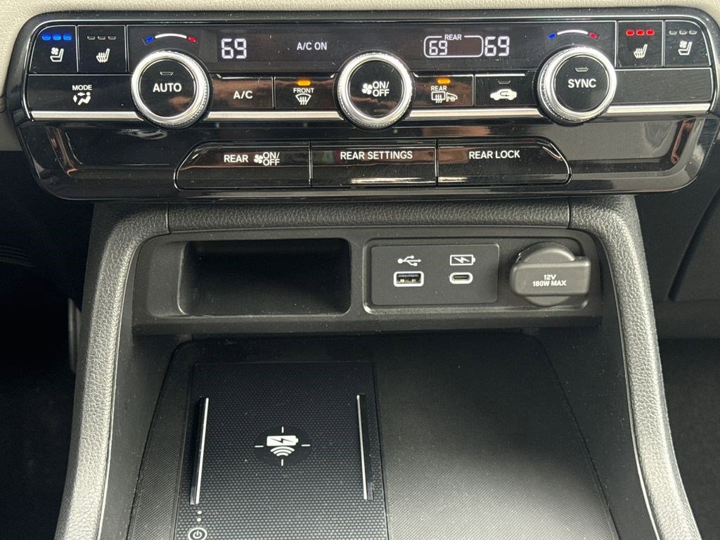 Certified 2024 Honda Pilot Elite image 34