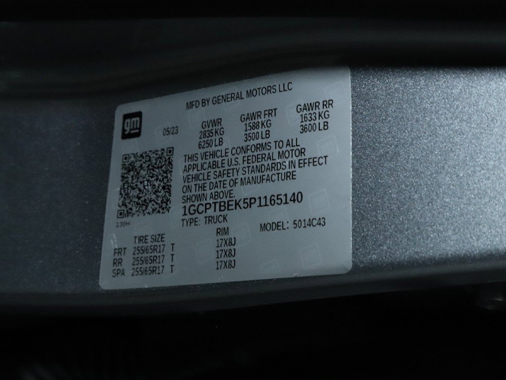 Used 2023 Chevrolet Colorado W/T w/ Safety Package image 20