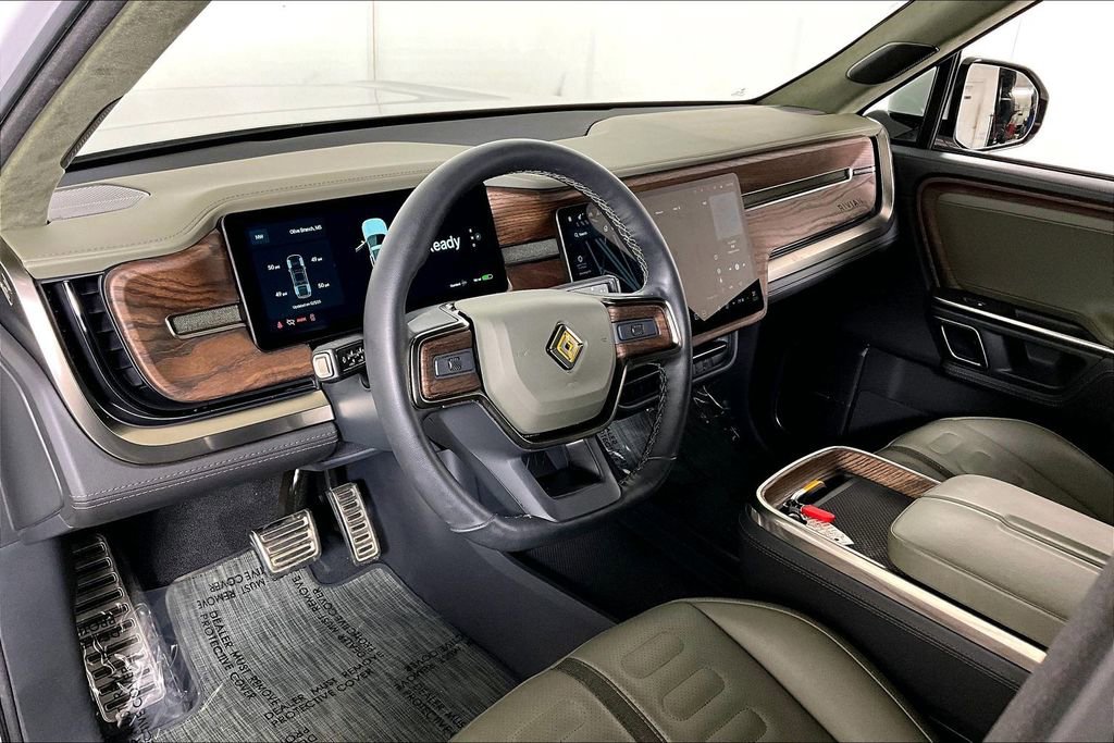 Used 2023 Rivian R1T Adventure image 13