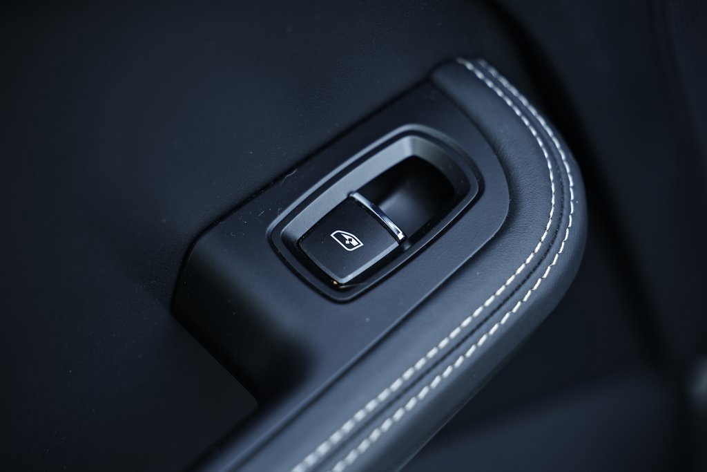 Used 2023 Porsche Macan S image 27