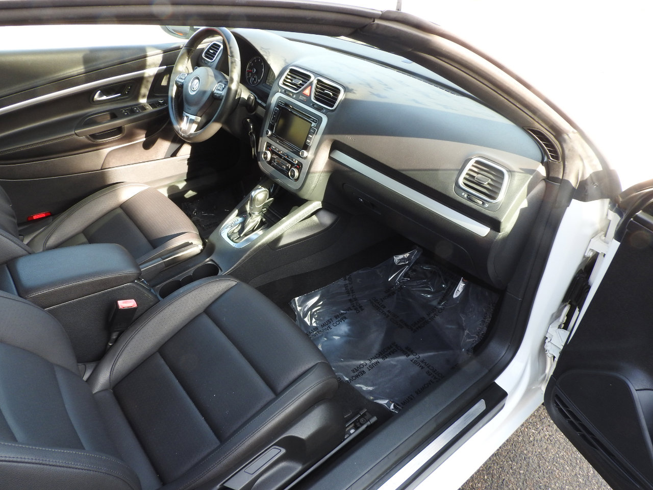 Used 2012 Volkswagen Eos Komfort FWD image 11