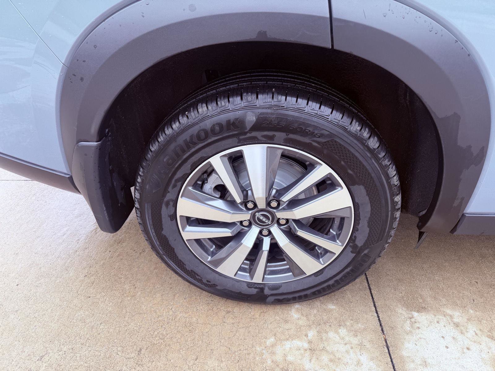 Used 2024 Nissan Pathfinder SL image 34