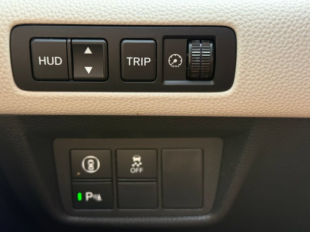 Used 2020 Honda Accord Touring image 18