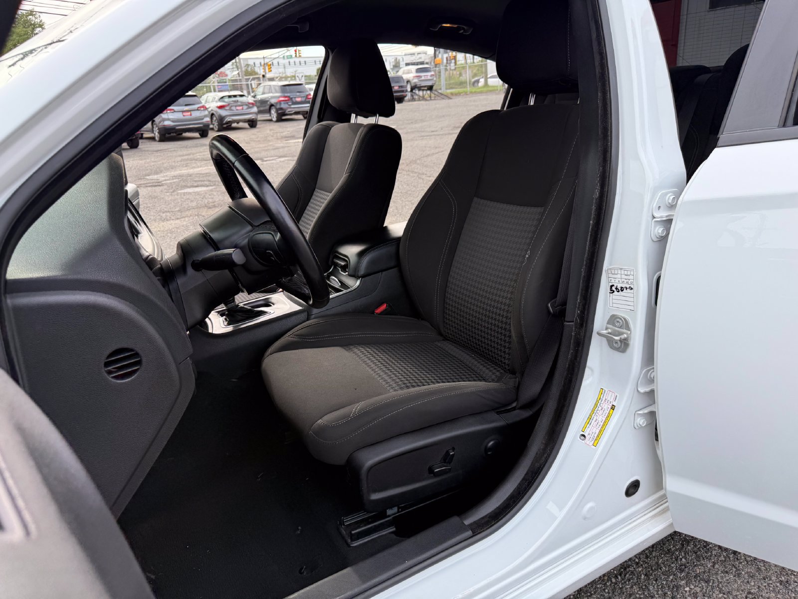 Used 2023 Dodge Charger SXT RWD image 25