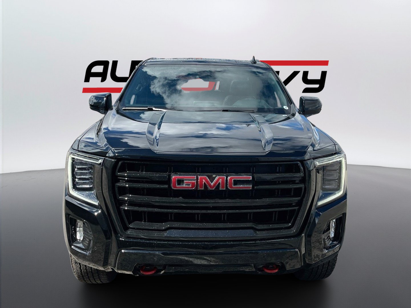 Used 2024 GMC Yukon AT4 AWD/4WD image 2