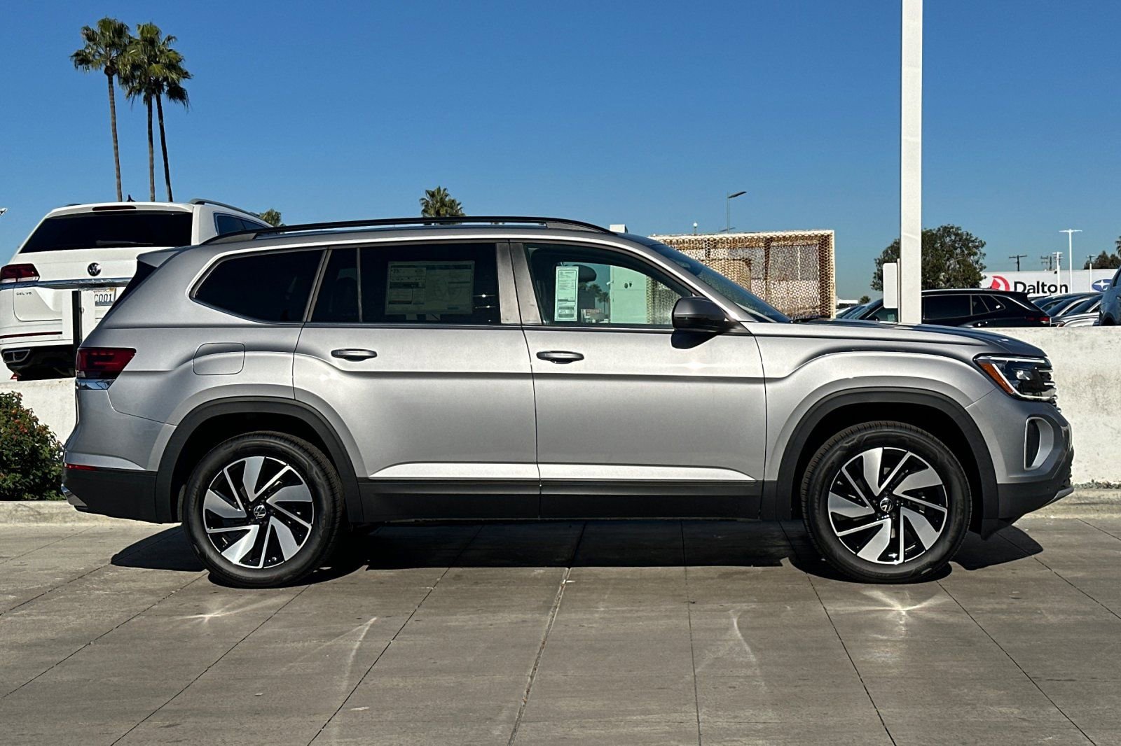 New 2026 Volkswagen Atlas SE image 4