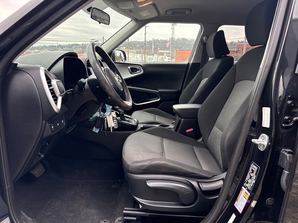 Used 2020 Kia Soul LX image 7