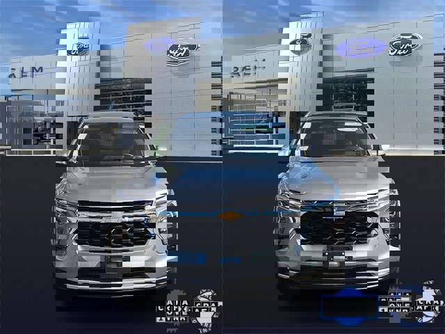 Used 2025 Chevrolet Trax LT w/ Driver Confidence Package image 7