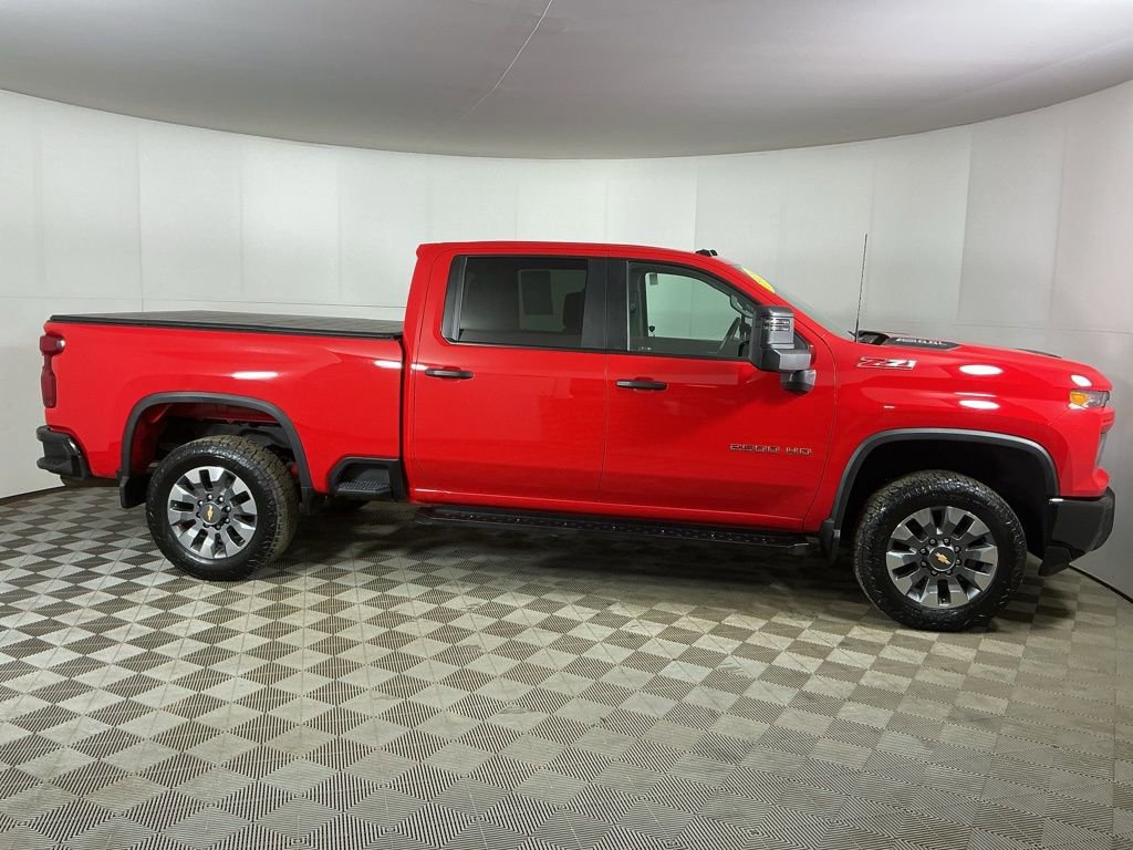 Used 2024 Chevrolet Silverado 2500 Custom w/ Custom Value Package image 11