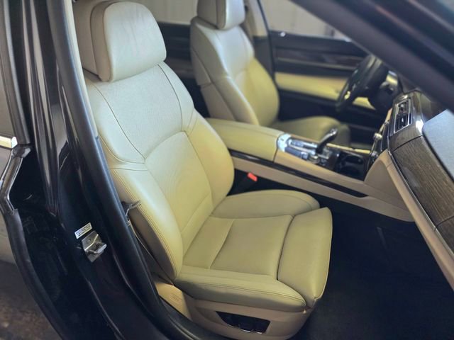 Used 2012 BMW ALPINA B7 image 22