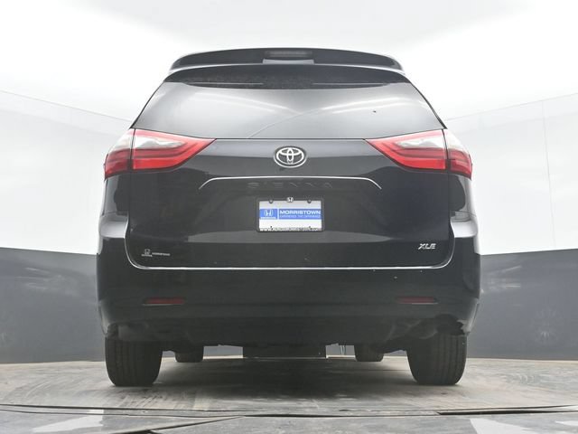 Used 2020 Toyota Sienna XLE FWD image 47