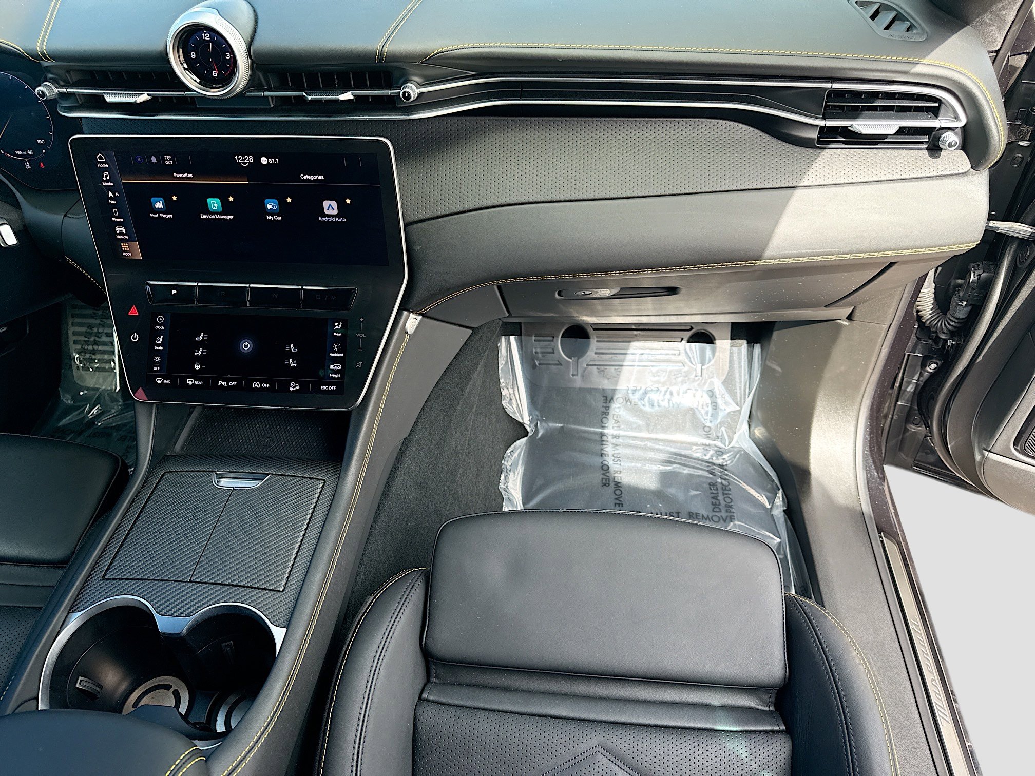 Certified 2024 Maserati Grecale Trofeo image 17