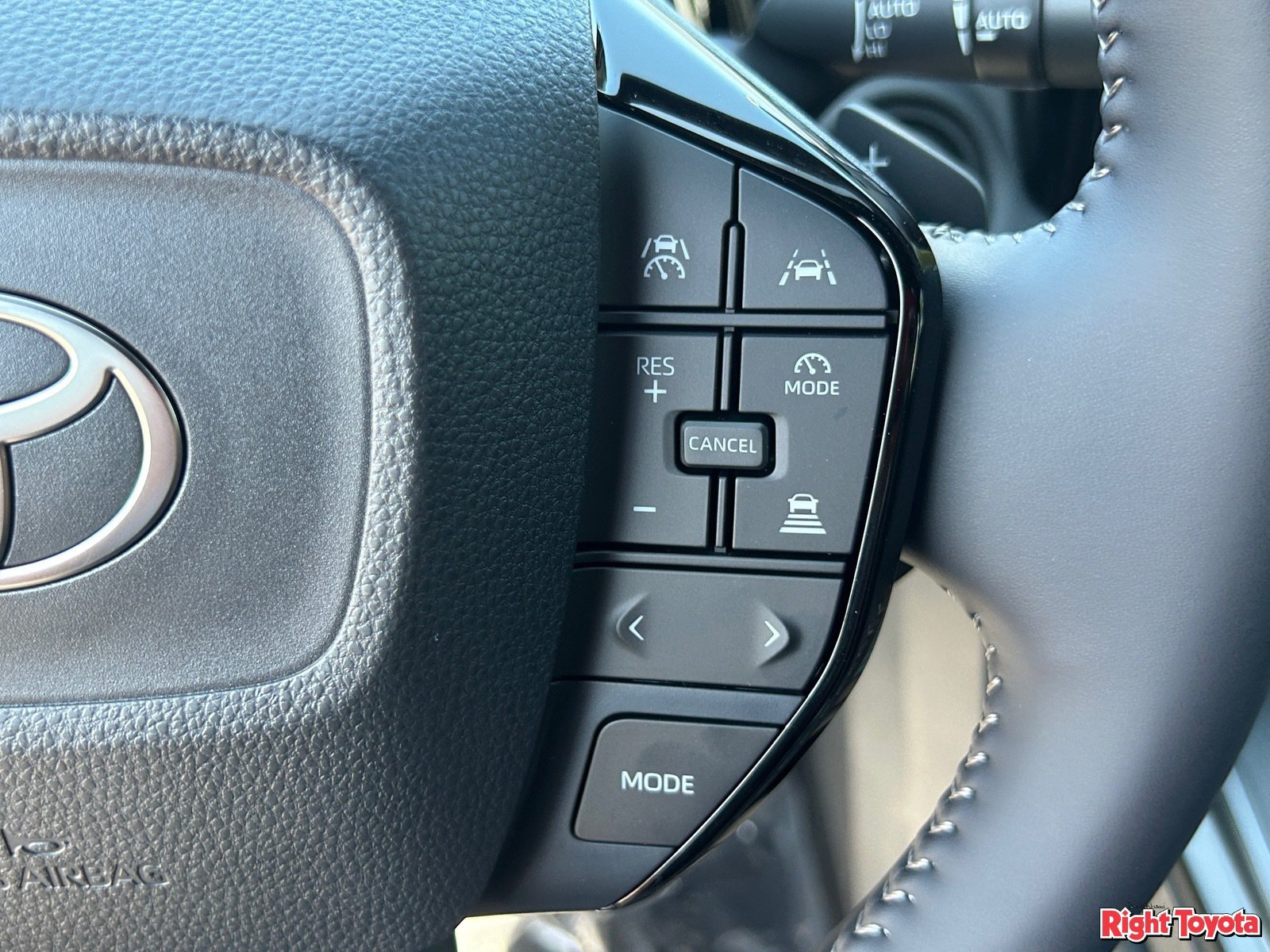 New 2026 Toyota C-HR AWD/4WD image 32