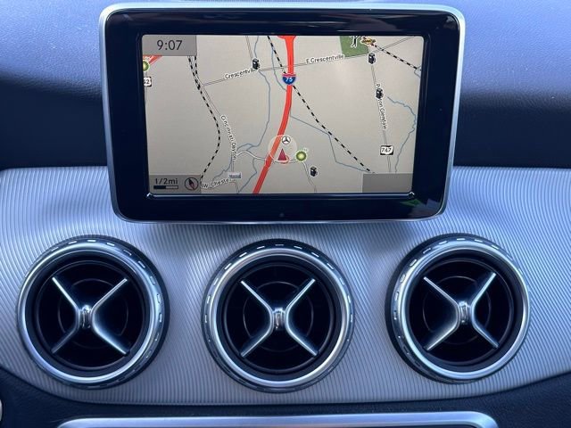 Used 2015 Mercedes-Benz GLA 250 4MATIC image 11