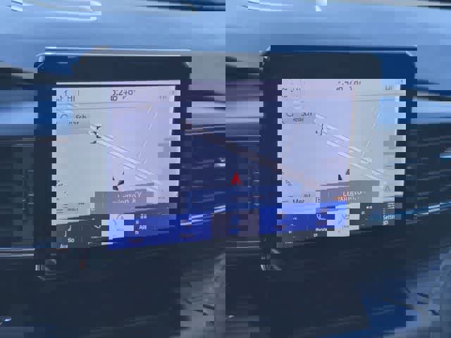 Used 2020 Ford Explorer Limited image 31