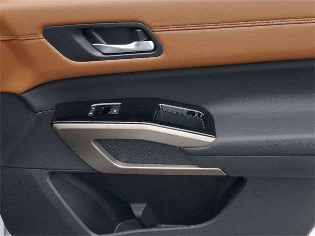 New 2025 Nissan Pathfinder Platinum image 35