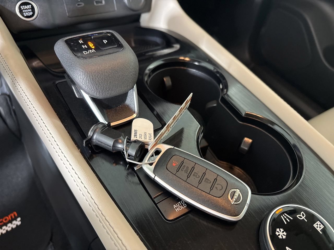 Used 2023 Nissan Rogue SL w/ SL Premium Package AWD/4WD image 21