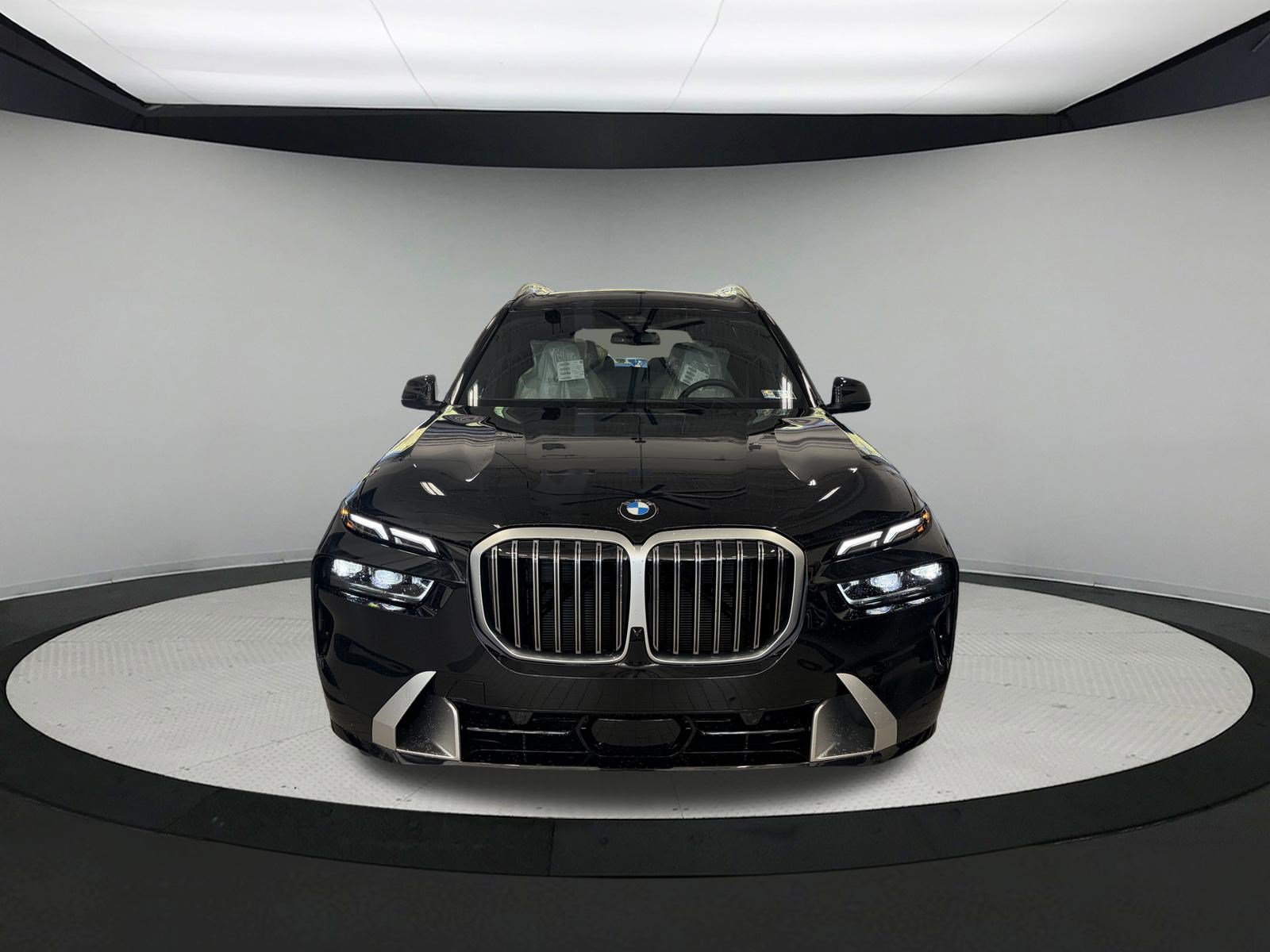 New 2027 BMW X7 xDrive40i w/ Premium Package AWD/4WD image 2