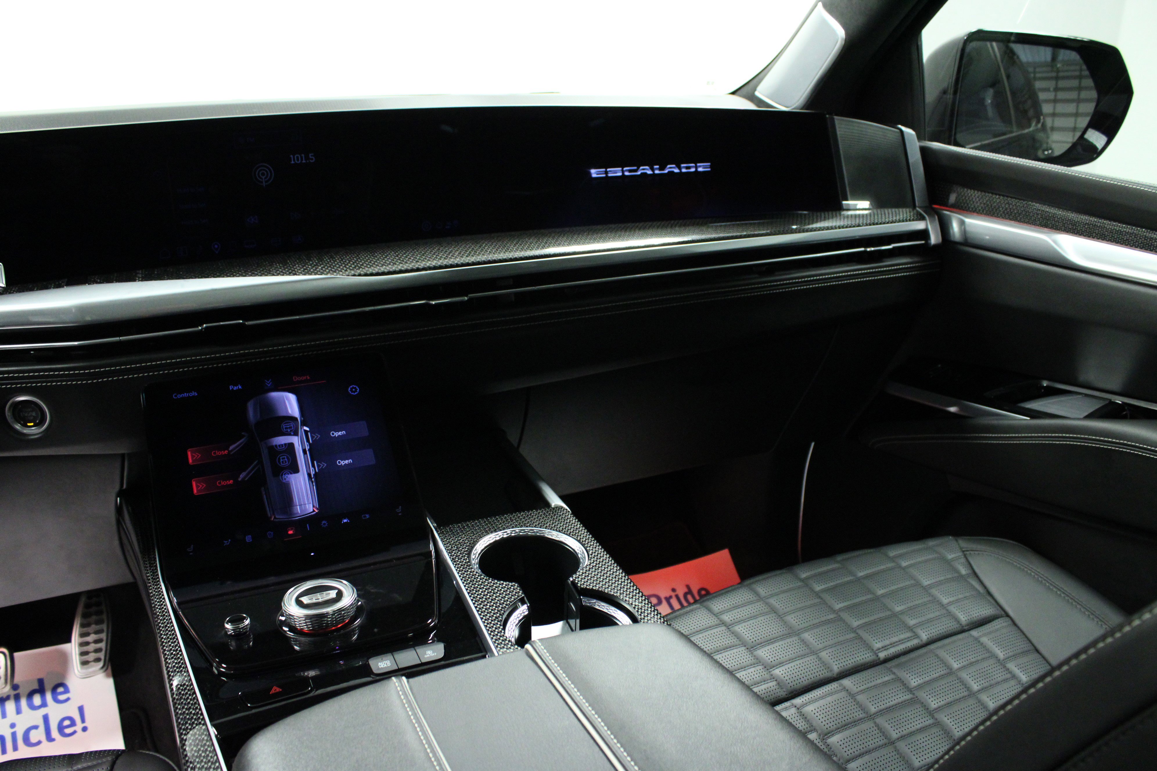 Used 2025 Cadillac Escalade V image 21