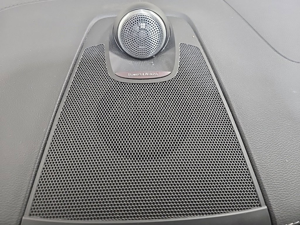 Used 2022 Volvo XC60 T8 Inscription w/ Advanced Package image 17