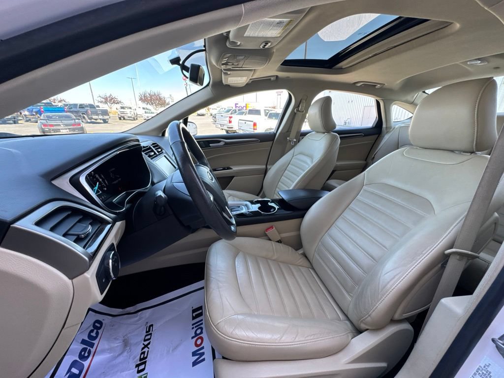 Used 2016 Ford Fusion SE w/ Equipment Group 502A FWD image 13