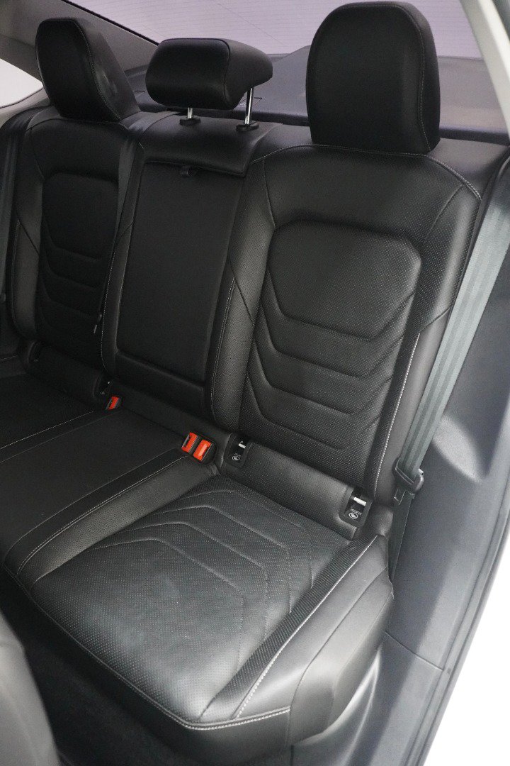 Used 2020 Volkswagen Jetta SEL Premium FWD image 5
