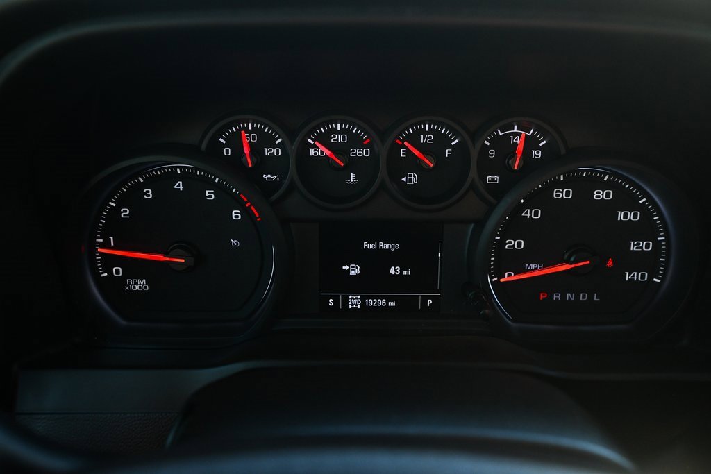 Used 2022 Chevrolet Silverado 2500 Custom w/ Custom Value Package image 38