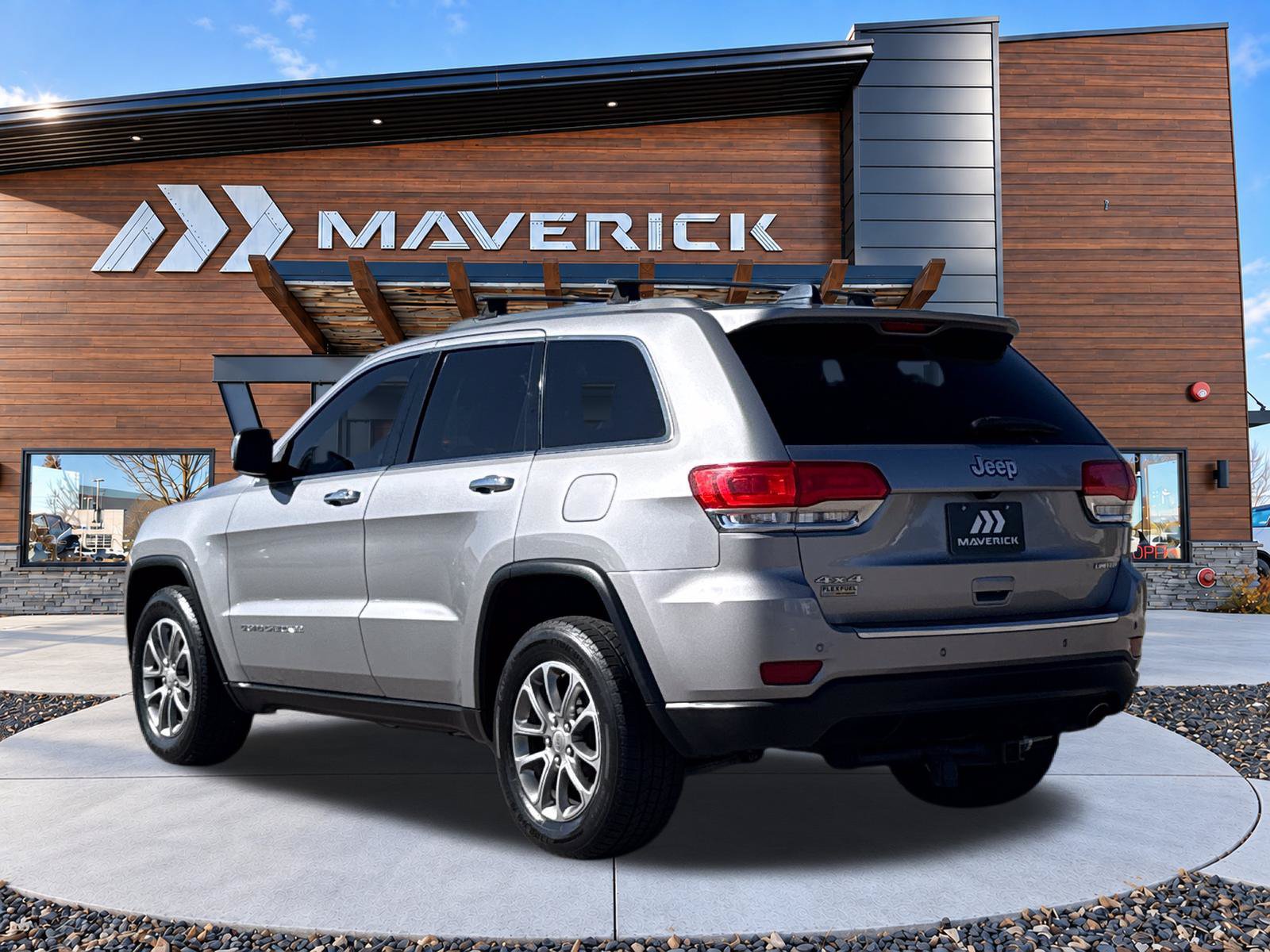 Used 2015 Jeep Grand Cherokee Limited AWD/4WD image 9